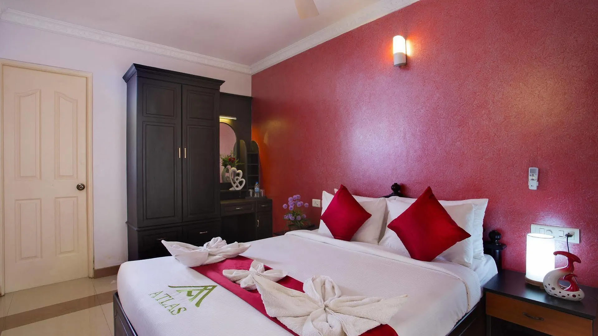 Atlas Airport Hotel Apartment Nedumbassery Ινδία