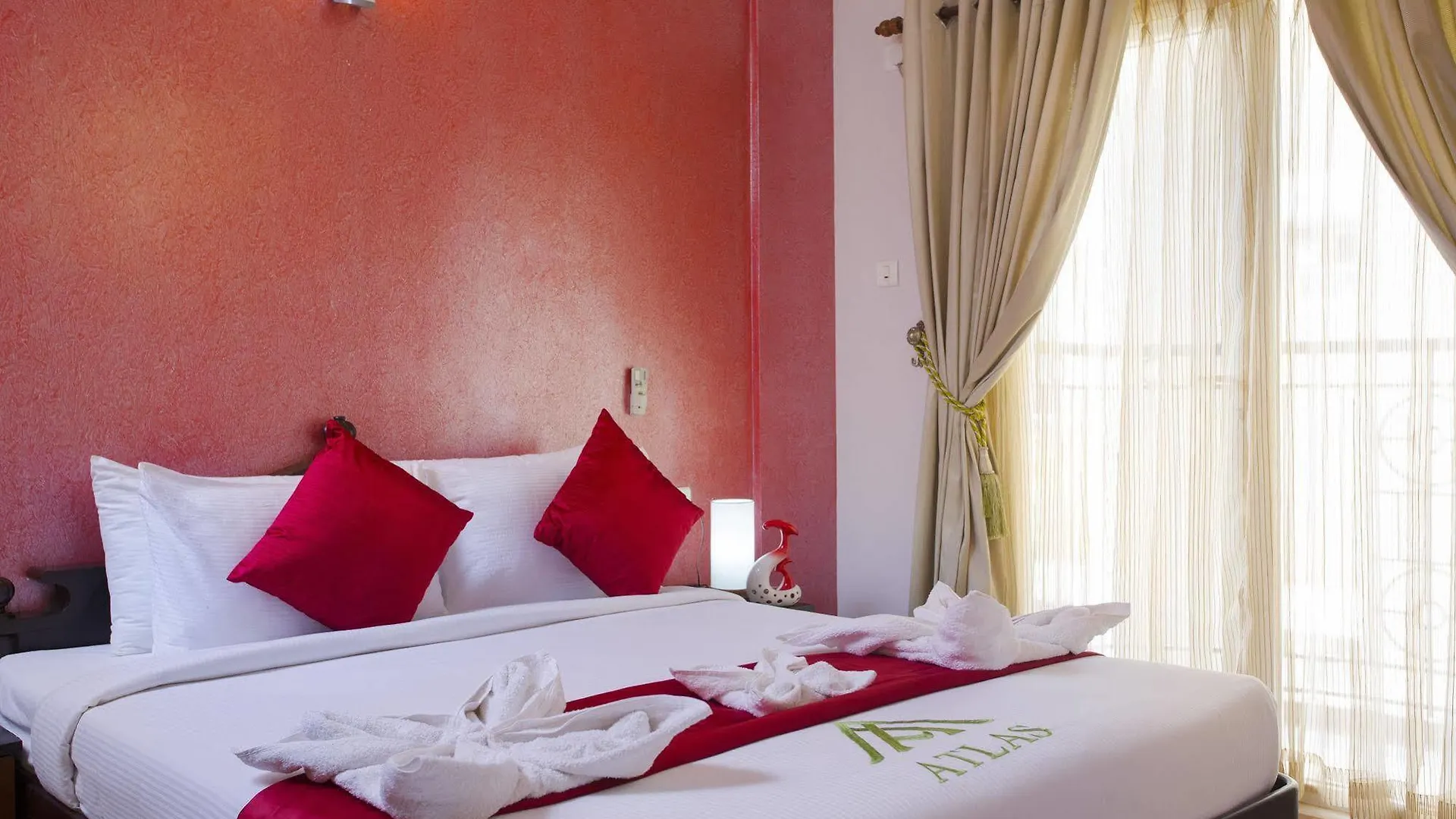 Επικοινωνία με το Atlas Airport Hotel Apartment